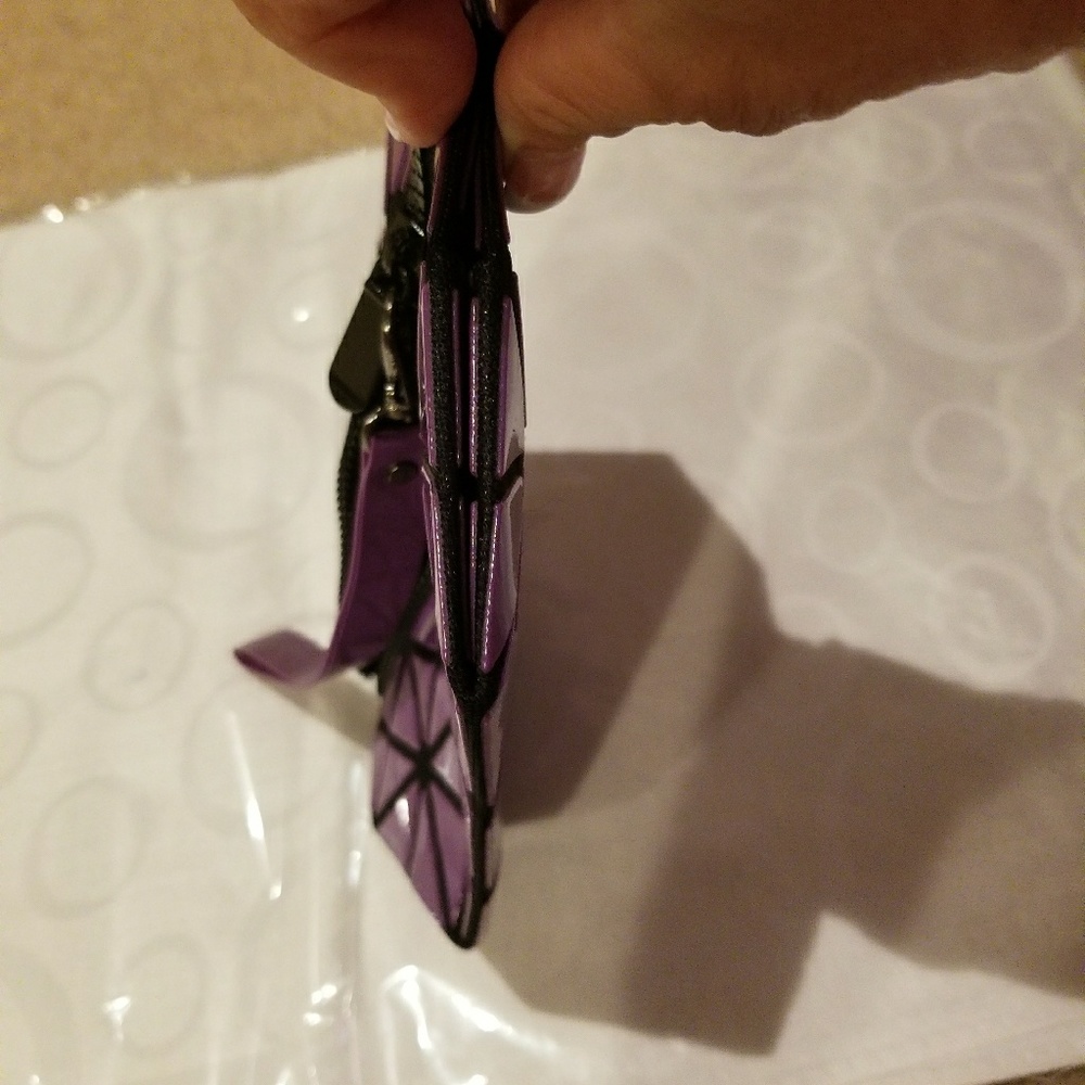 Collapsible makeup case