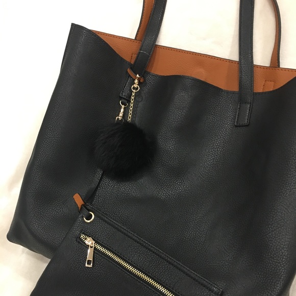 LAST ONE! | Reversible Vegan Leather Tote - Picture 3 of 8
