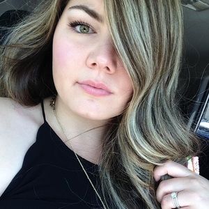 Meet your Posher, Hillary