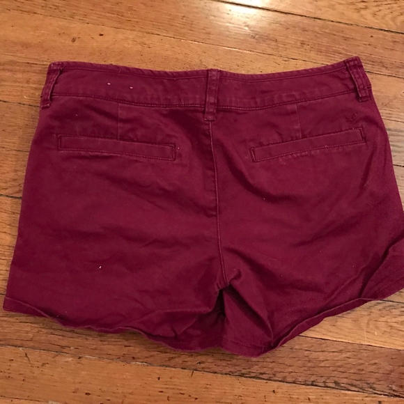American Eagle Canvas wine coloured shorts 6 - Picture 2 of 3