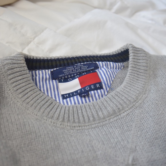 Gray Oversized Tommy Hilfiger Sweater - Picture 3 of 3