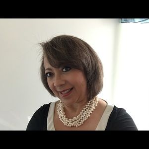 Meet your Posher, Esther