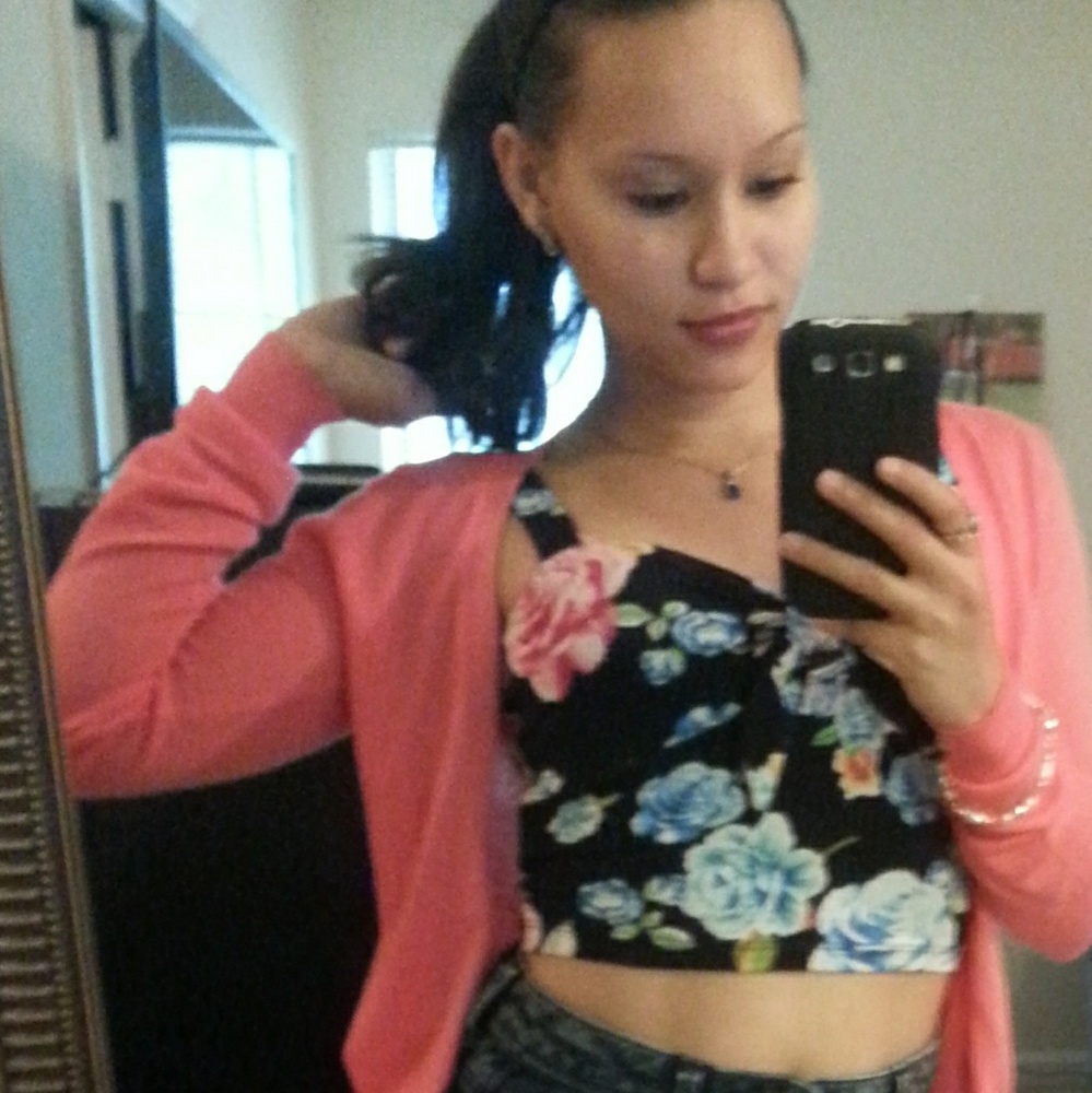 ⤵🍁Floral CROP Top