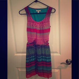 Cute lil dress - lots of color