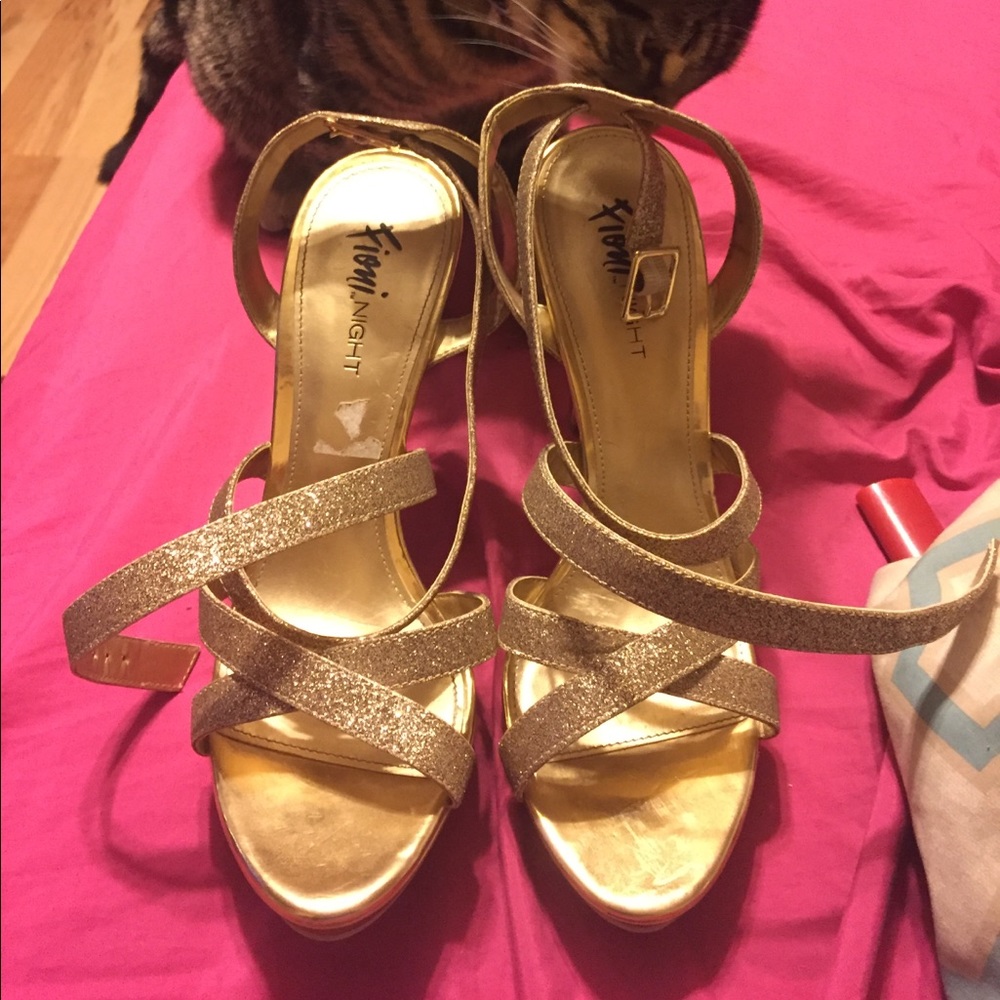 Sparkly gold heels