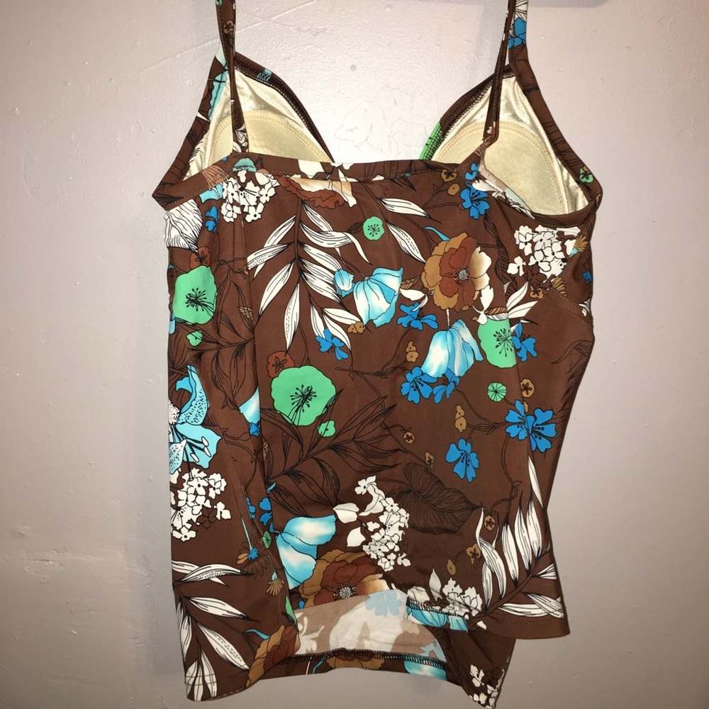 Swimsuit top - Picture 2 of 2
