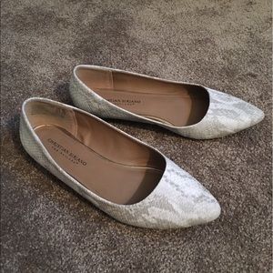Christian Siriano Flats