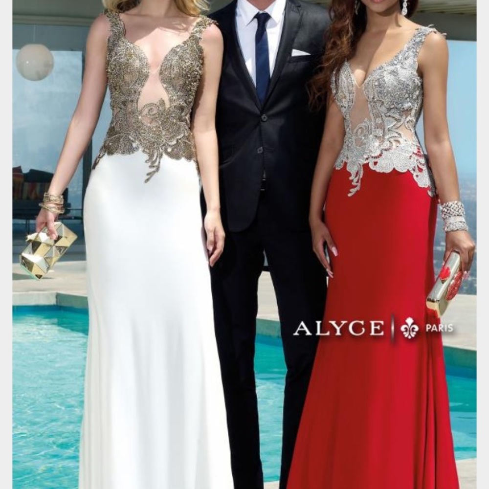 Alyce paris 2425