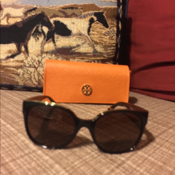 Tory Burch Sunglasses main image 6