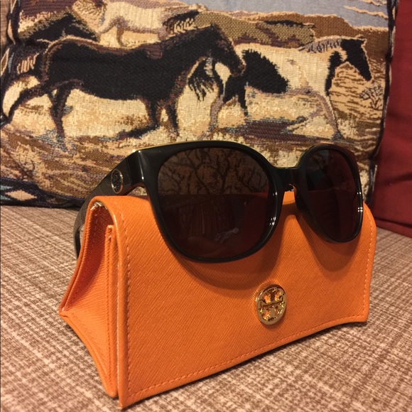 Tory Burch Sunglasses main image 3