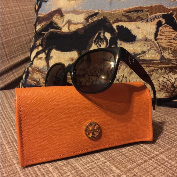 Tory Burch Sunglasses main image 5
