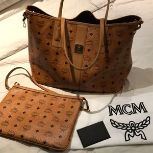 AUTHENTIC MCM medium Liz tote with Matching Clutch