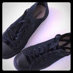 Black converse