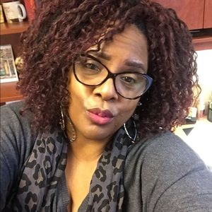 Meet your Posher, Ellen