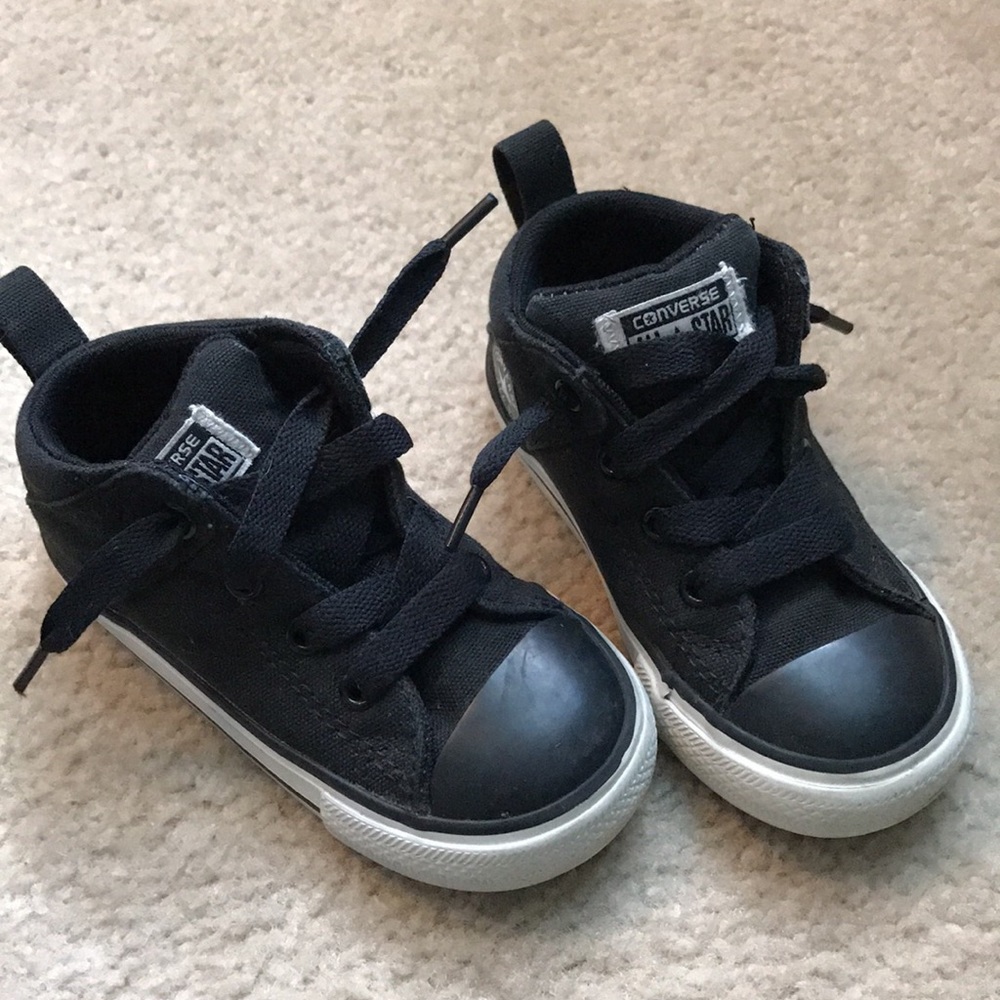 Converse size 7