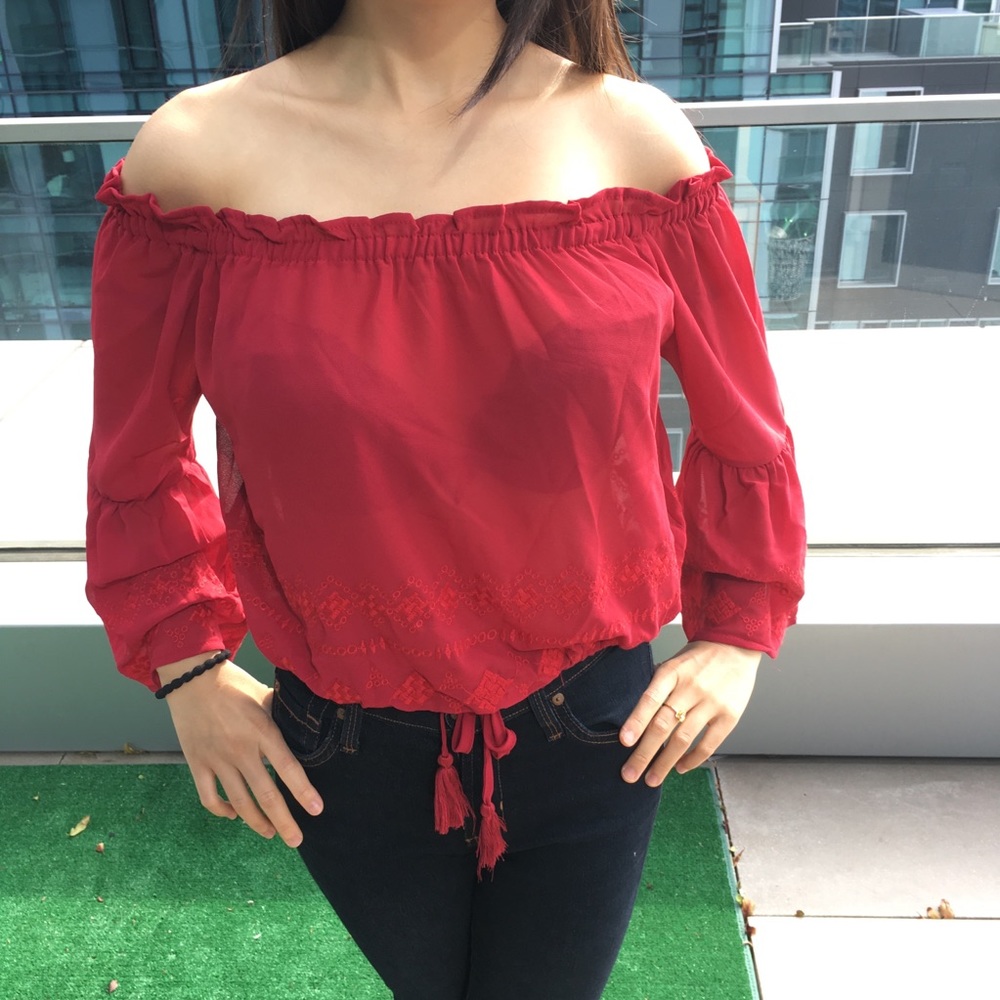 NWT super cute off shoulder flared sleeves red top