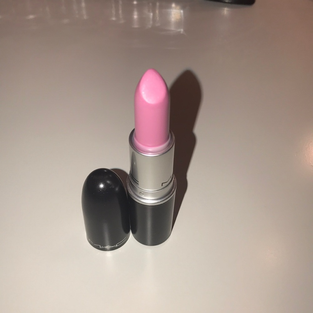 Mac Lipstick 💄 in shade "Saint Germain"
