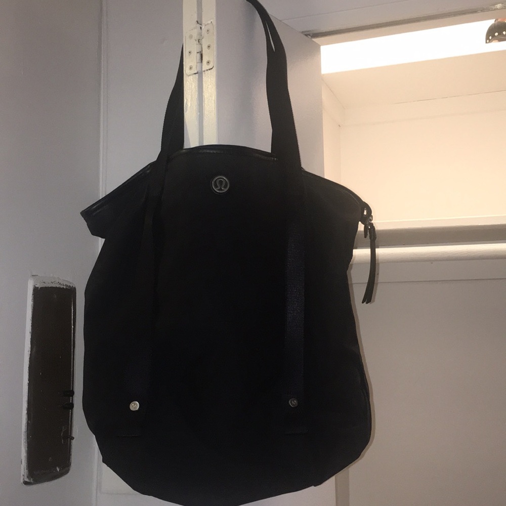 Lululemon beach tote