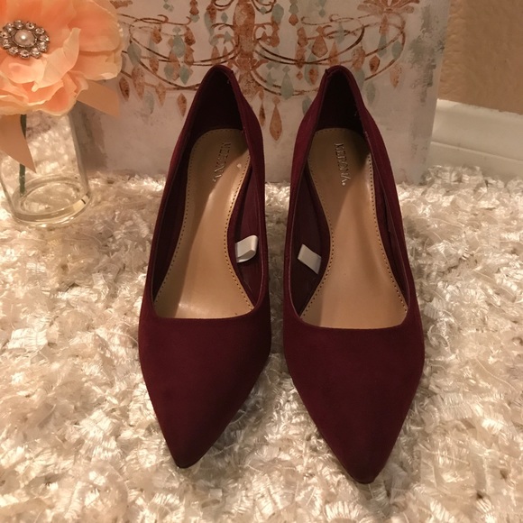 Merona Shoes - Merona Merlot Color Suede Heels 🍷