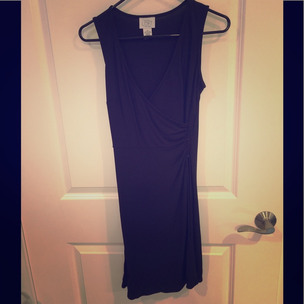 V-neck faux wrap dress