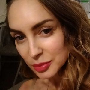 Meet your Posher, Rebekah