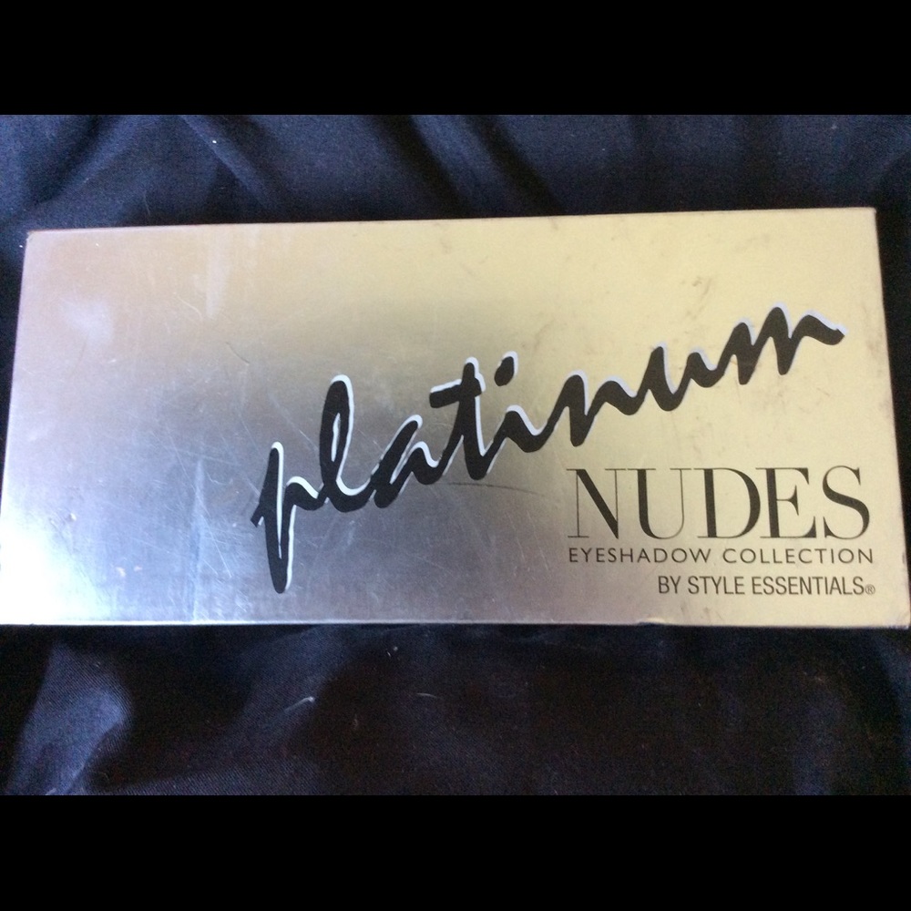 Platinum Nudes Eyeshadow Palette