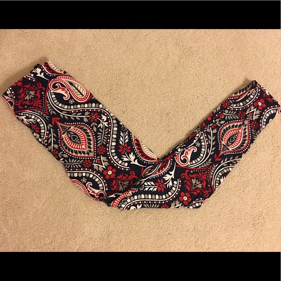 Soft Paisley Print Leggings - Picture 3 of 3