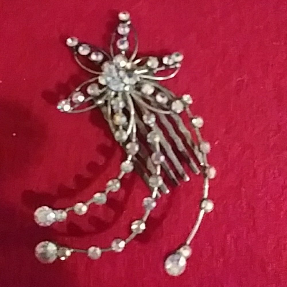 Diamond studded hair clip