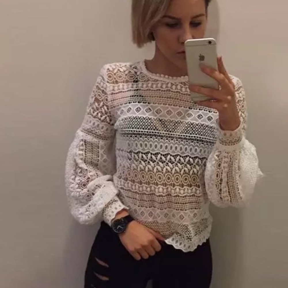 NWT Beautiful Lace Bell Sleeve Blouses - Picture 2 of 7