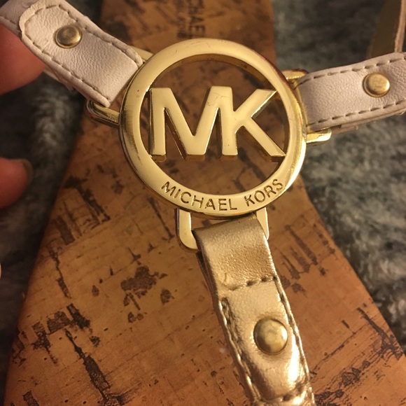 Michael Kors Sandals Girls'/Kids' - Picture 4 of 6
