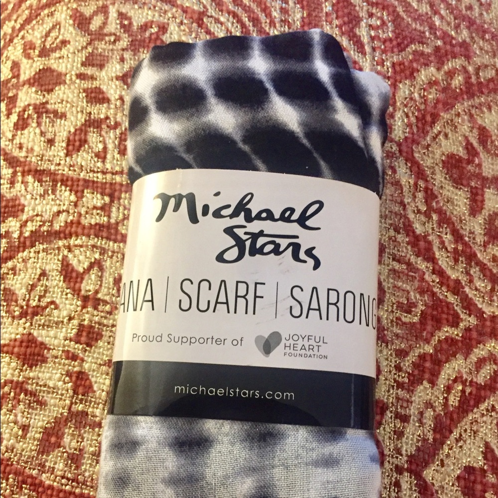 Michael Stars Scarf