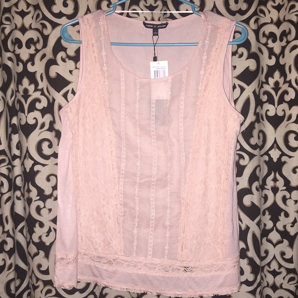 Light pink cotton/lace top (NEW)