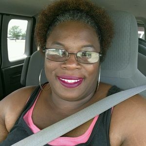 Meet your Posher, Angelle