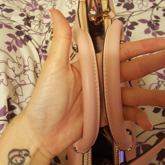 Tory burch double zip robinson, wallet, & keychain - Picture 4 of 5