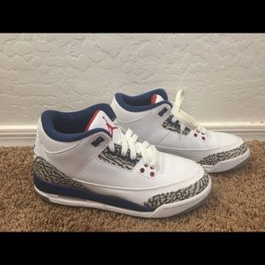 Air Jordan 3's