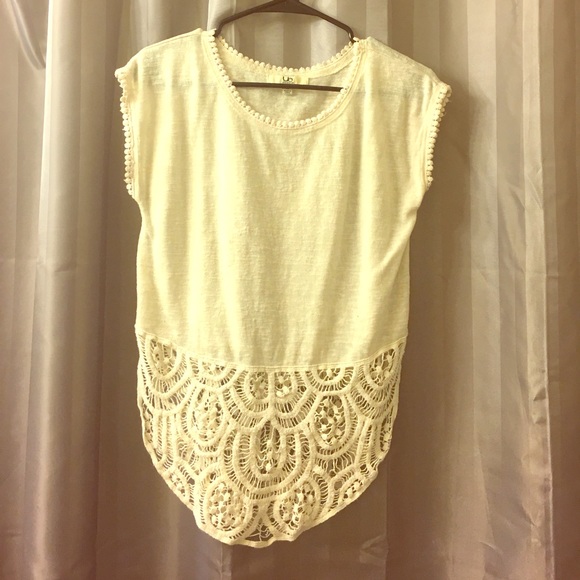 Ya Los Angeles Tops - Cream festival shirt with lace trim