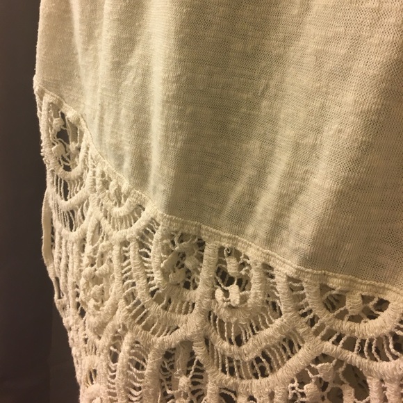 Cream festival shirt with lace trim - Picture 6 of 7