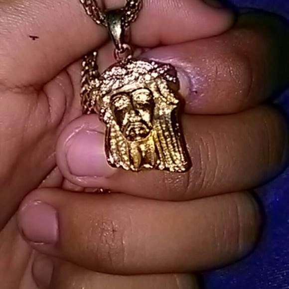 Jesus piece 18k gold plated chain - Picture 2 of 4