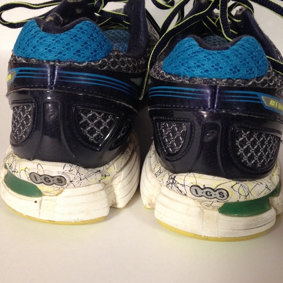 Asics blue tennis shoes 10 1/2 - Picture 3 of 7