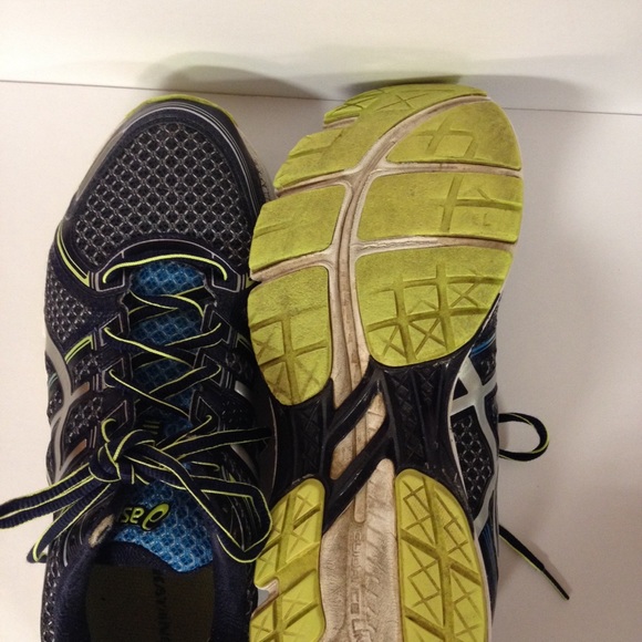 Asics blue tennis shoes 10 1/2 - Picture 4 of 7