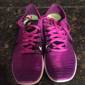 Nike free run fly knit