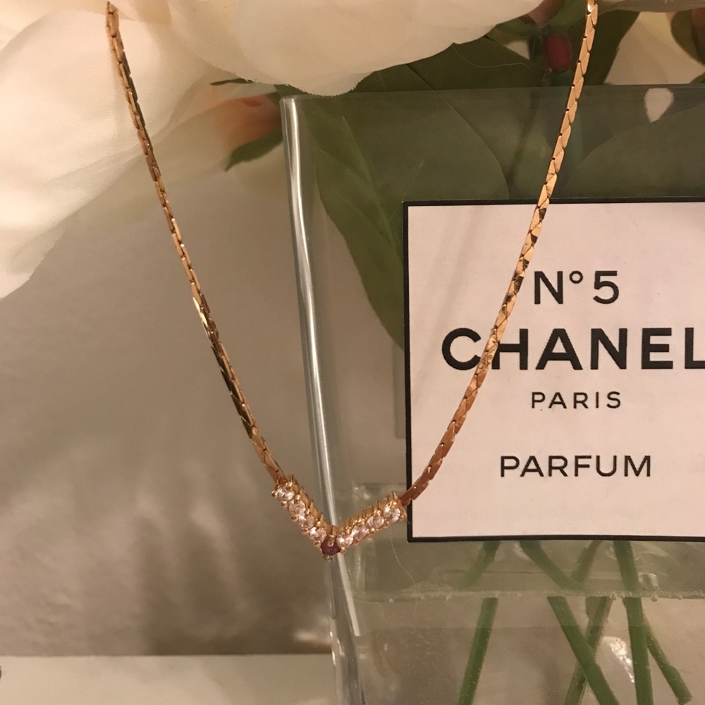 Vintage chevron gold necklace sapphire ruby