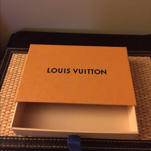 Louis Vuitton Accessory/Gift Box - Picture 2 of 7