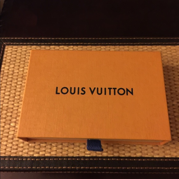 Louis Vuitton Accessory/Gift Box - Picture 7 of 7