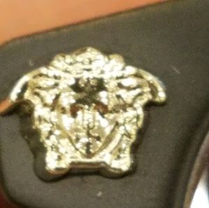 Meet your Posher, Nareg