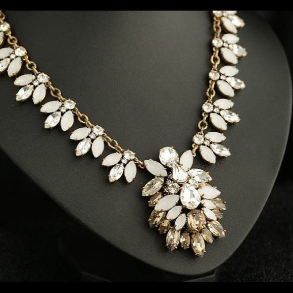 J. Crew Jewelry - J. Crew Brooch Necklace