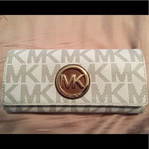 Michael Kors wallet