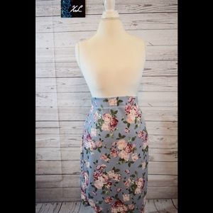 Fullerton Pencil Skirt