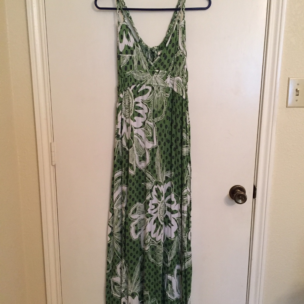 Old Navy Green flowered Maxi dress