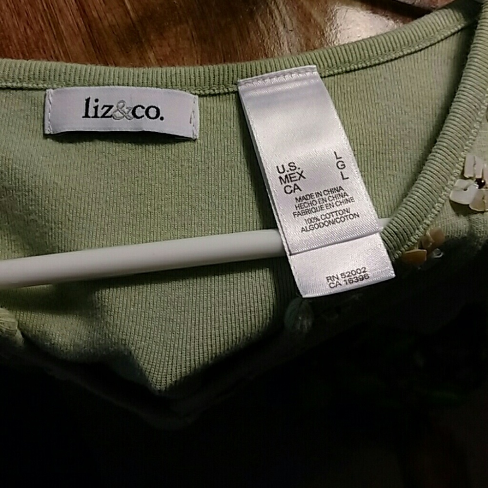 Liz&Co Shirt🎄 - Picture 3 of 4